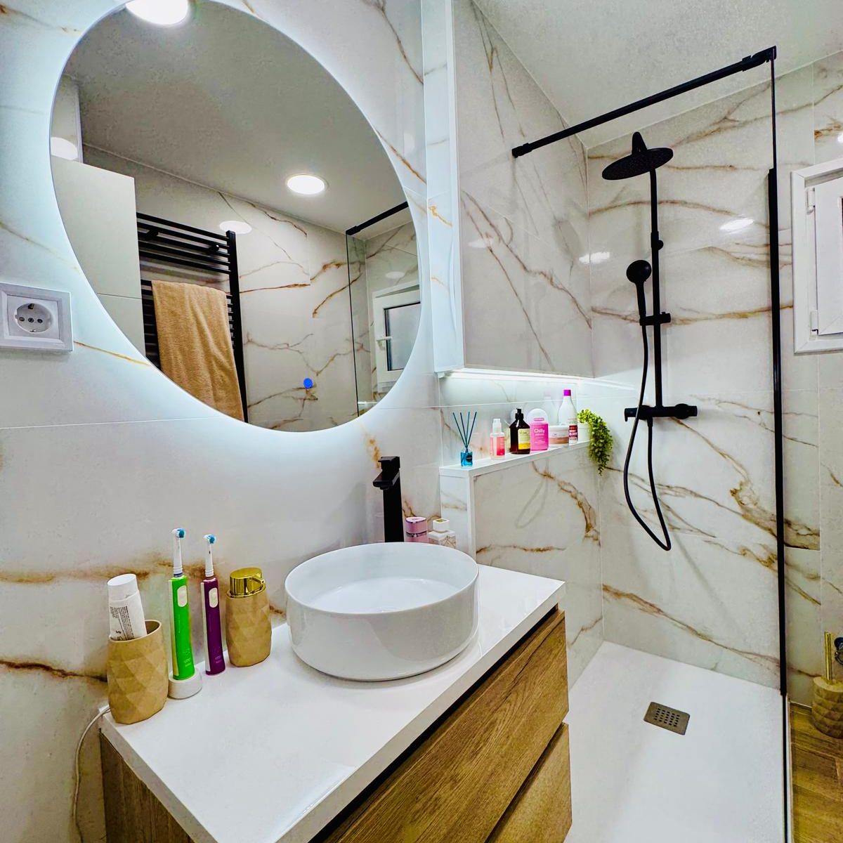 Baño para Juan Manuel en Badalona