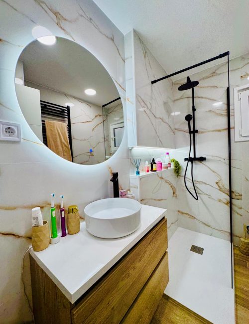 Baño para Juan Manuel en Badalona