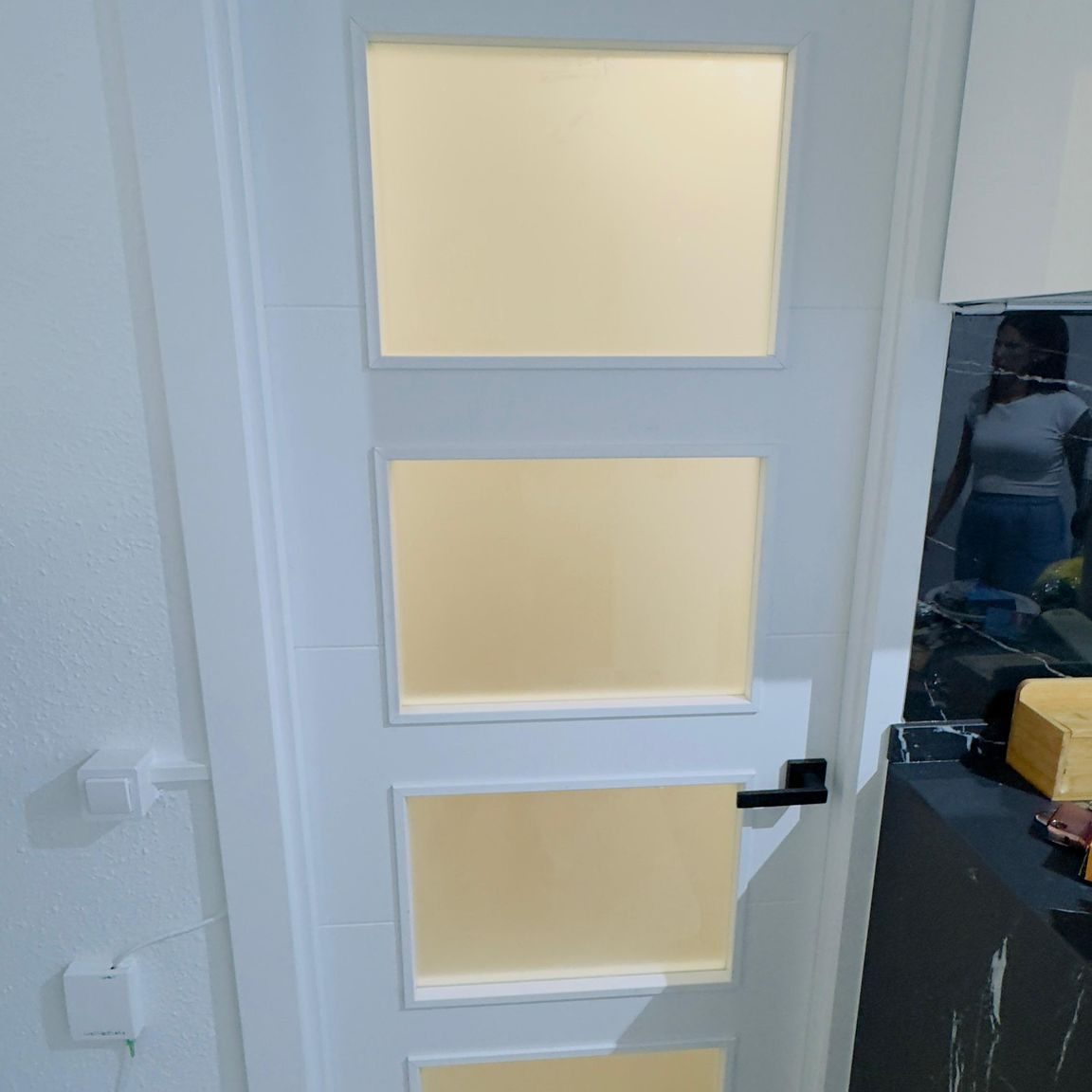 cambio de puertas en l´hospitalet para Eduardo y Miriam 1